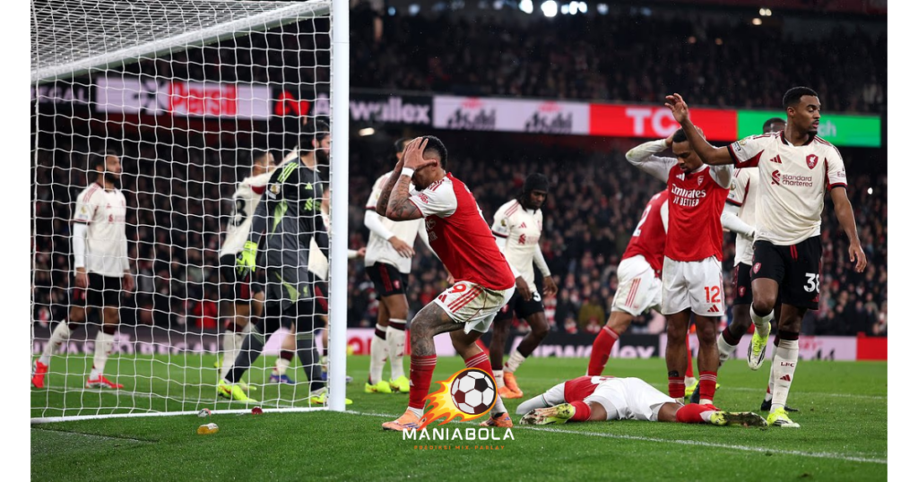 Alisson Becker Pengaruhi Hasil Arsenal Liverpool